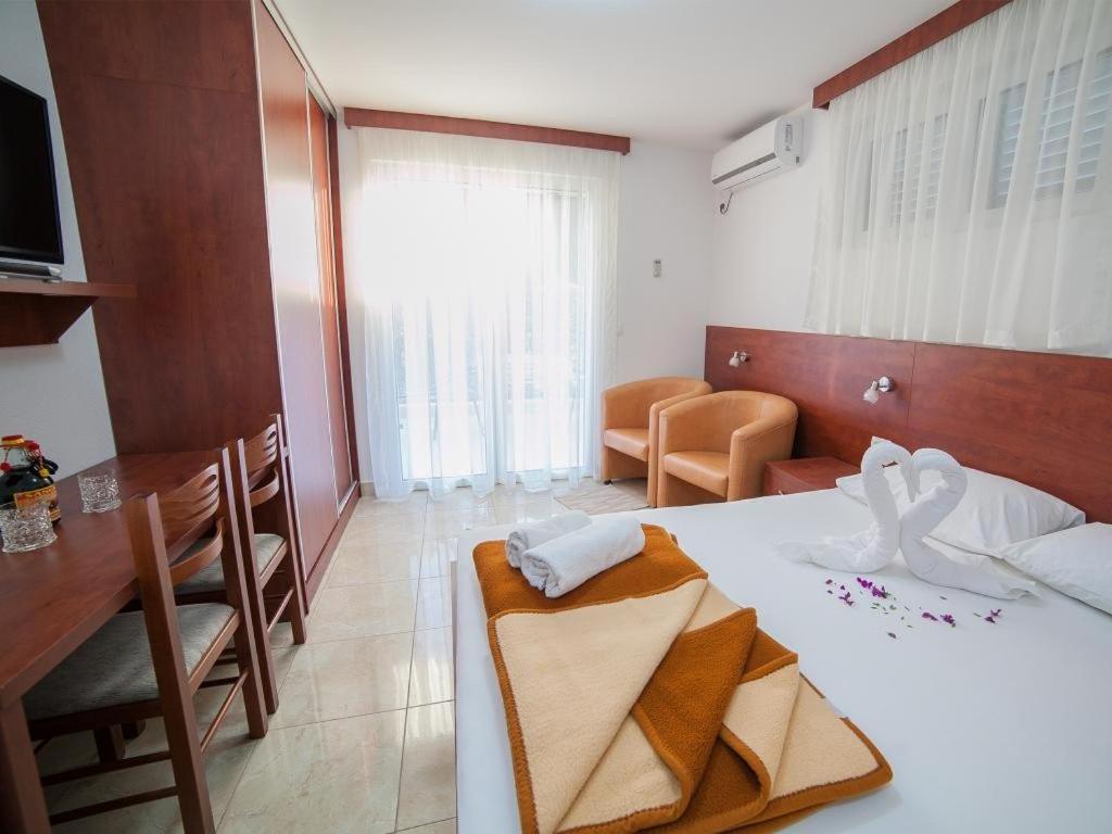 Guest House 4M Petrovac Chambre photo