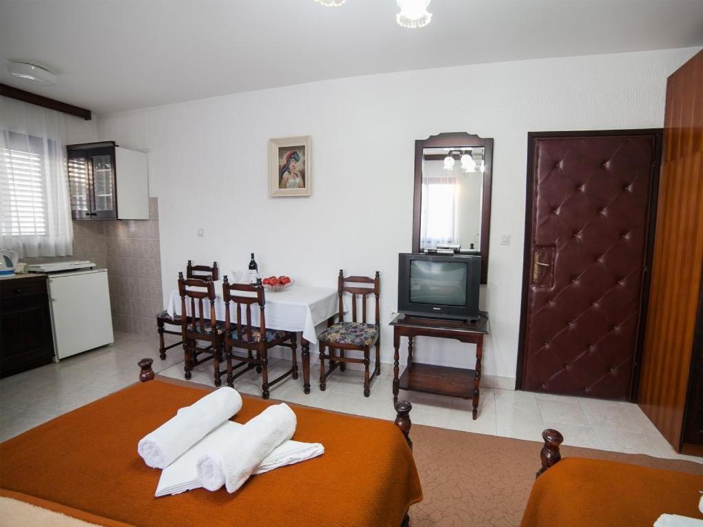 Guest House 4M Petrovac Chambre photo