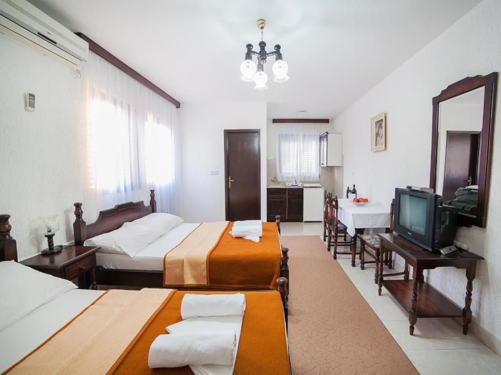 Guest House 4M Petrovac Chambre photo