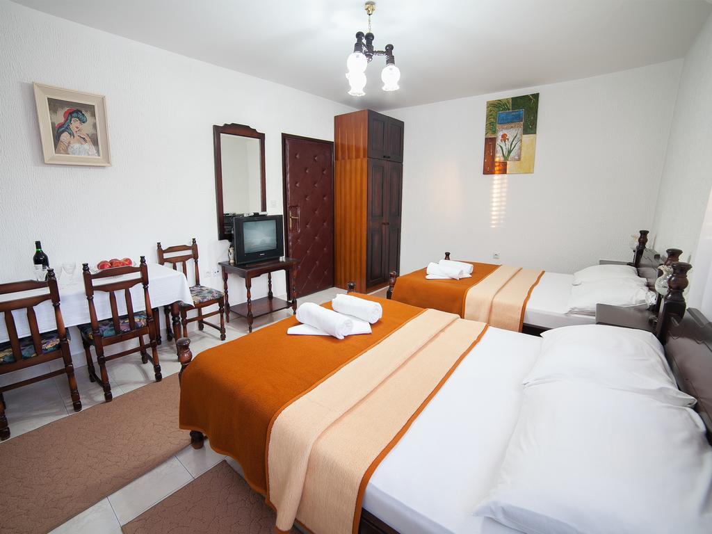 Guest House 4M Petrovac Chambre photo